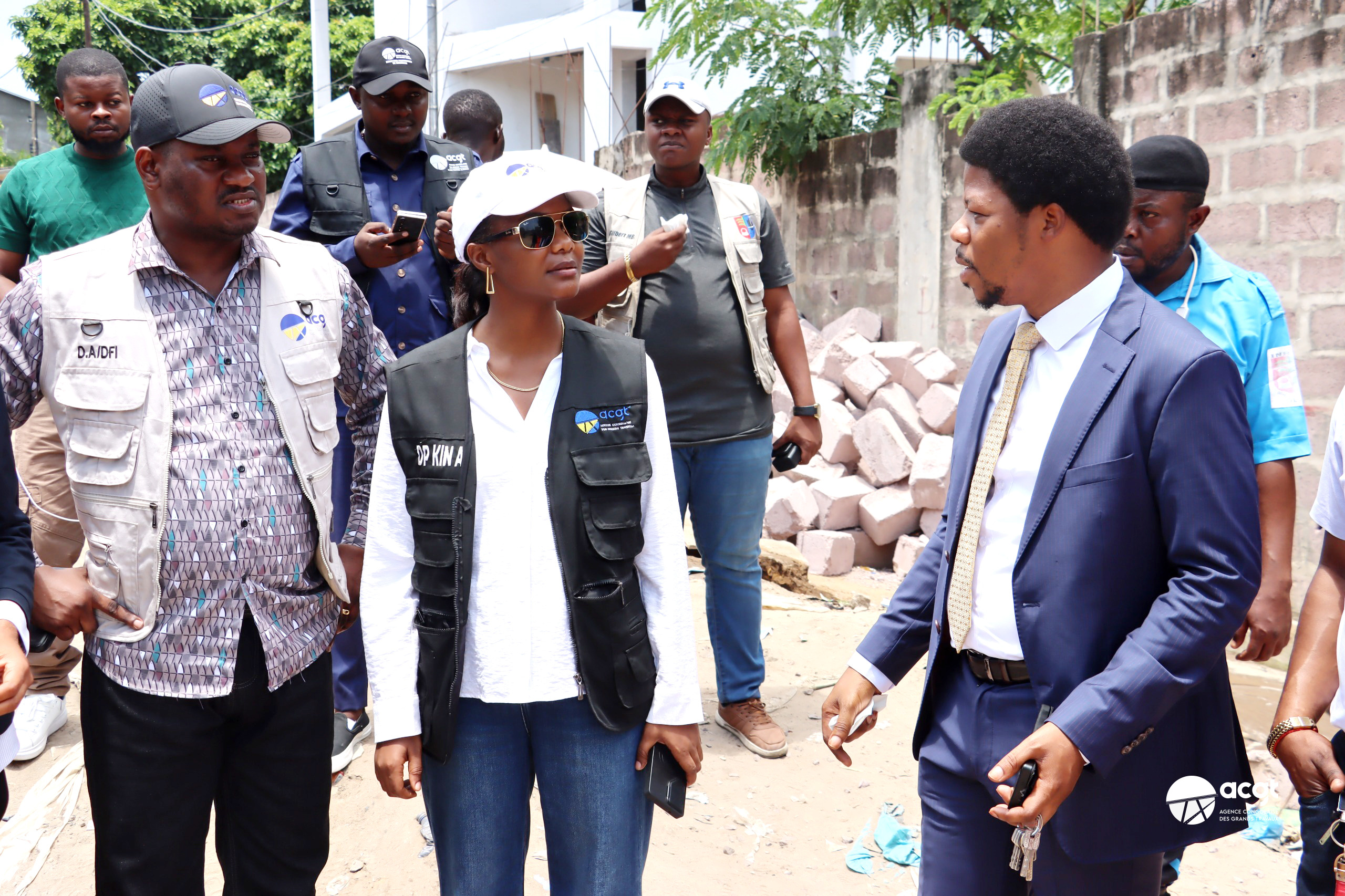 Lire la suite à propos de l’article Kinshasa : l’IGF inspecte l’état d’avancement des travaux de l’ACGT dans le cadre du Programme d’urgence de réhabilitation et d’assainissement