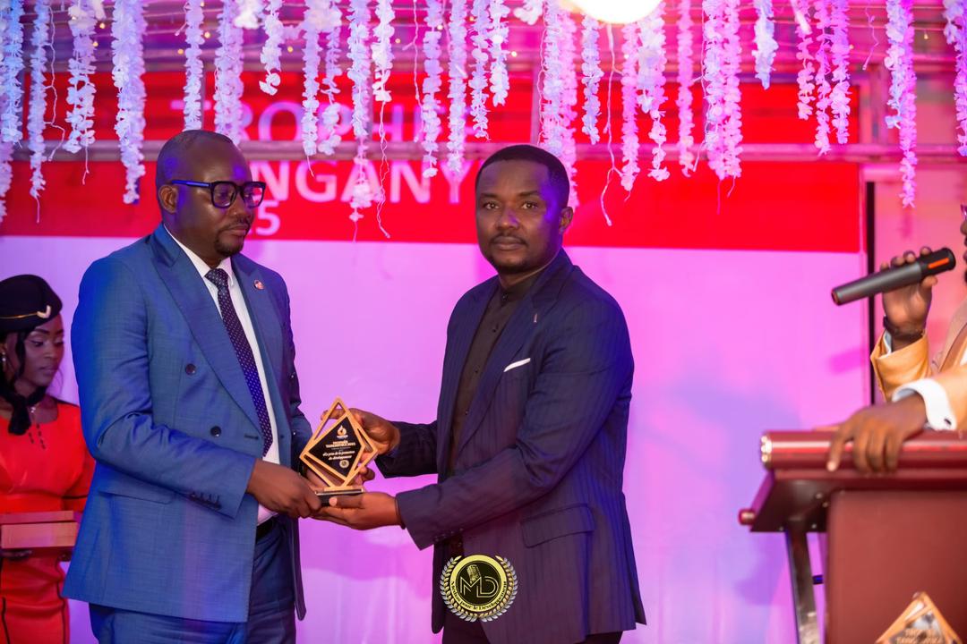 Lire la suite à propos de l’article Tanganyika Awards Edition 2025 : l’Agence Congolaise des Grands Travaux reçoit le prix de promotion du développement
