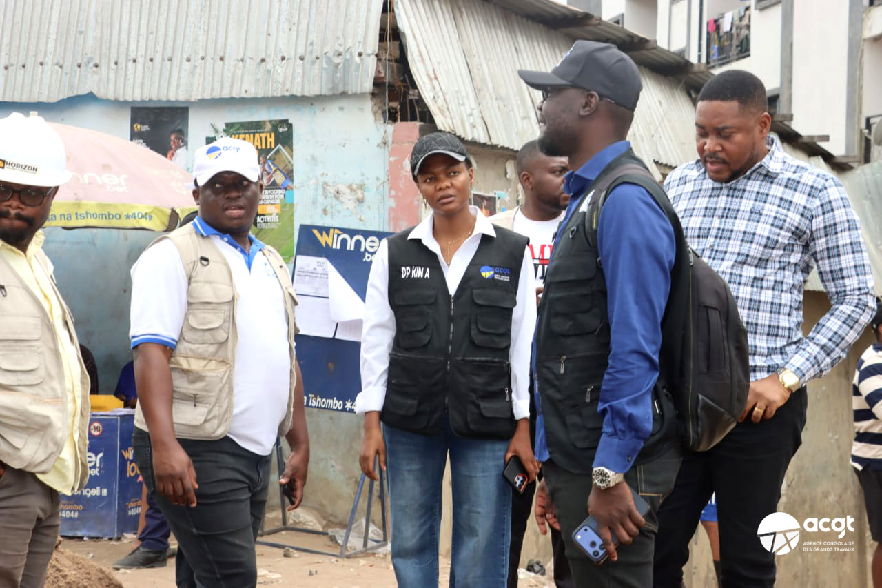 Lire la suite à propos de l’article Suivi des chantiers du Programme d’urgence à Kinshasa : l’Agence Congolaise des Grands Travaux et le Bureau Technique de Contrôle renforcent le contrôle des travaux